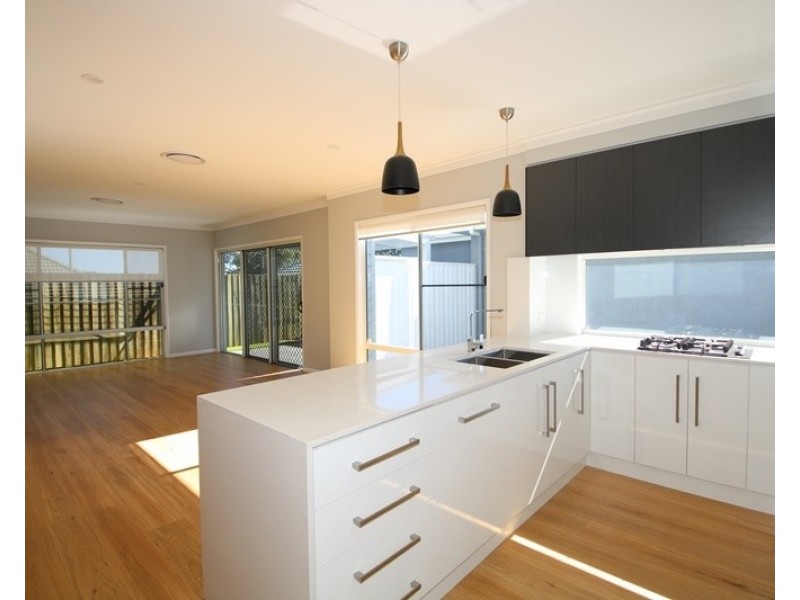 2/173a South Street, South Toowoomba QLD 4350