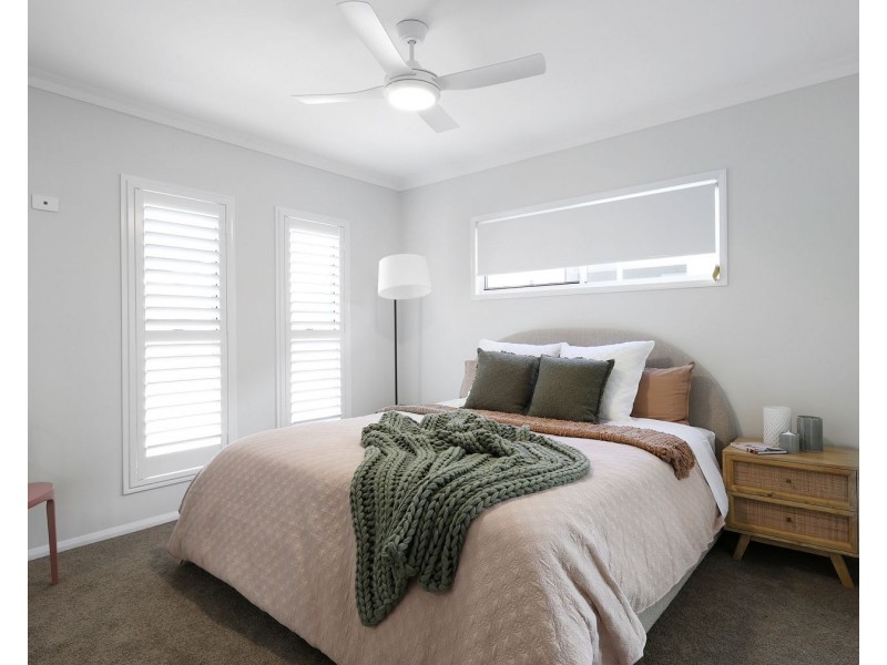 1/37A Catto Street, Centenary Heights QLD 4350