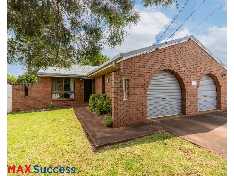 2/53 Cleary Street, Centenary Heights QLD 4350