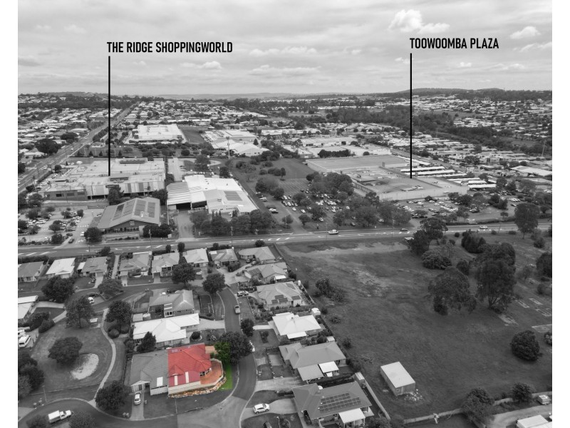 1/6 Darmstadt Court, Kearneys Spring QLD 4350