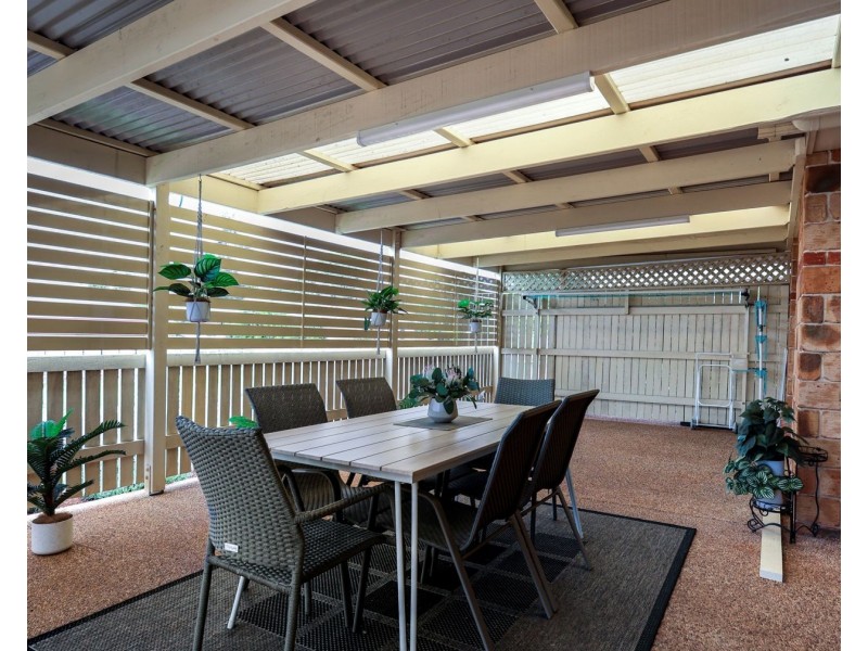 1/6 Darmstadt Court, Kearneys Spring QLD 4350