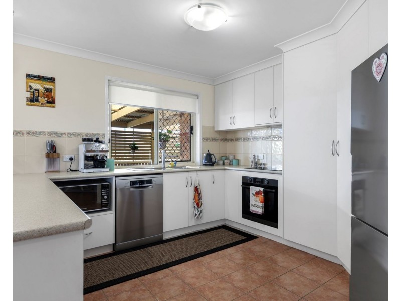 1/6 Darmstadt Court, Kearneys Spring QLD 4350