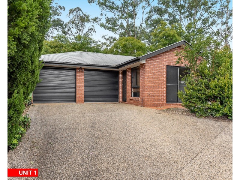 30 Willowburn Drive, Rockville QLD 4350
