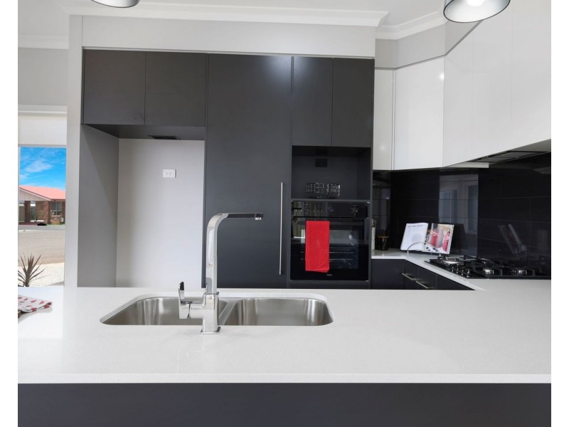 3/13 Janine Court, Kearneys Spring QLD 4350