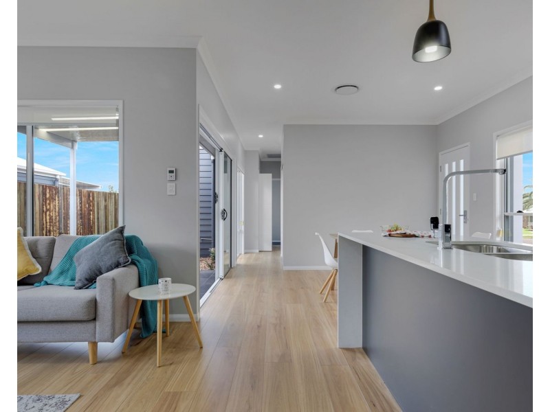 3/13 Janine Court, Kearneys Spring QLD 4350