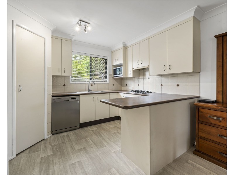 24 Claire-Lee Crescent, Kingsthorpe QLD 4400