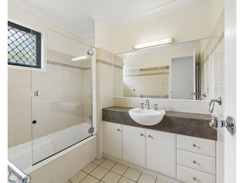 24 Claire-Lee Crescent, Kingsthorpe QLD 4400