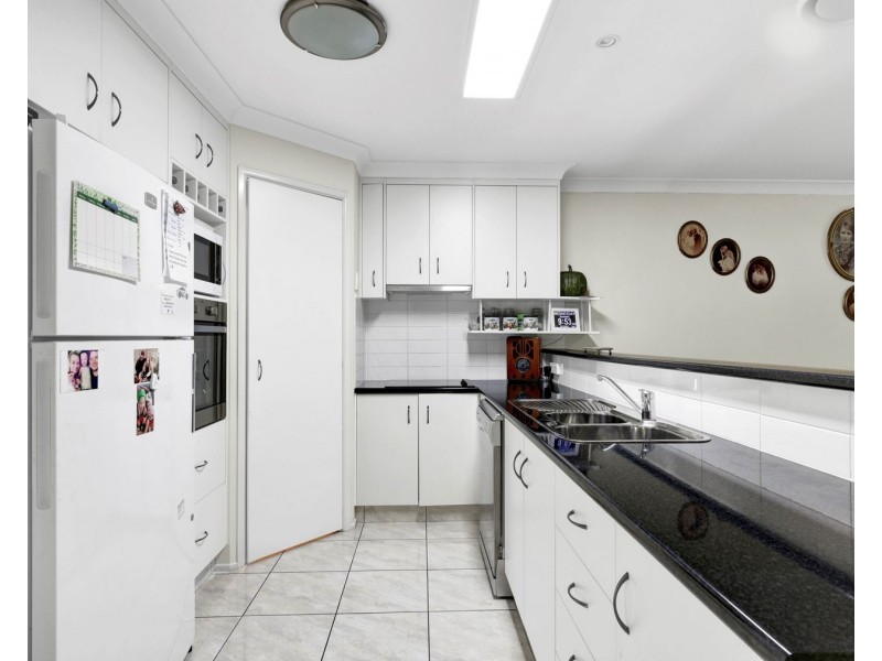 4/438 Hume Street, Middle Ridge QLD 4350