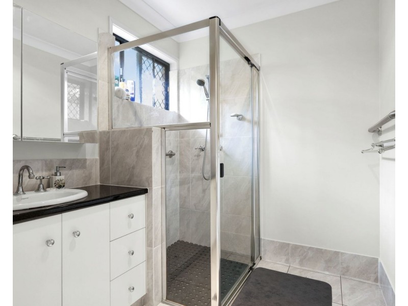 4/438 Hume Street, Middle Ridge QLD 4350