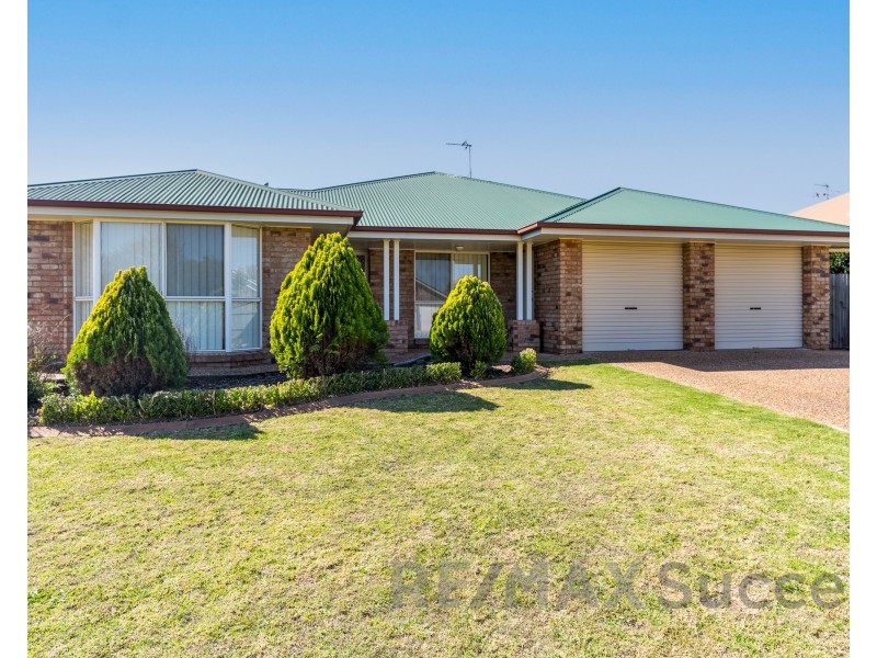 2 Deller Close, Middle Ridge QLD 4350