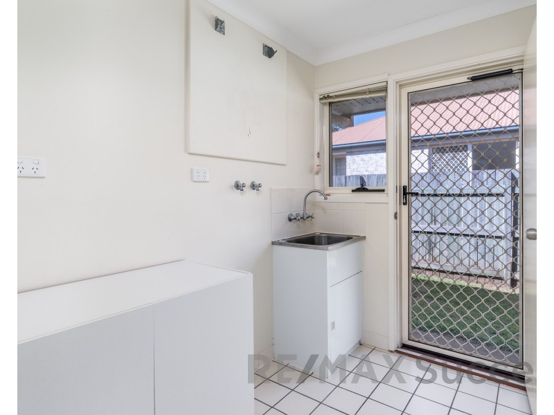 2 Deller Close, Middle Ridge QLD 4350