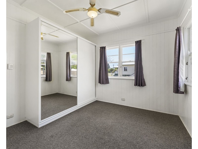 12 John Street, Goombungee QLD 4354