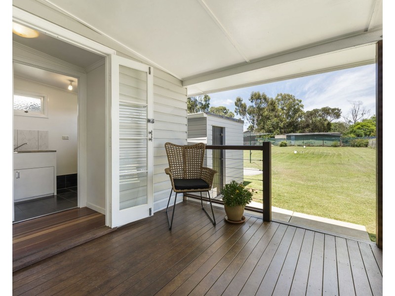 12 John Street, Goombungee QLD 4354
