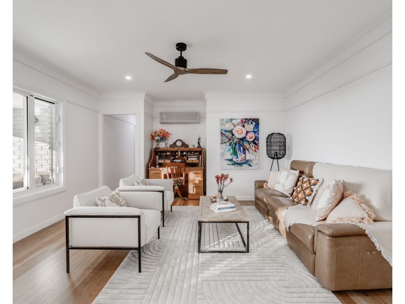 1 Eclipse Court, Highfields QLD 4352