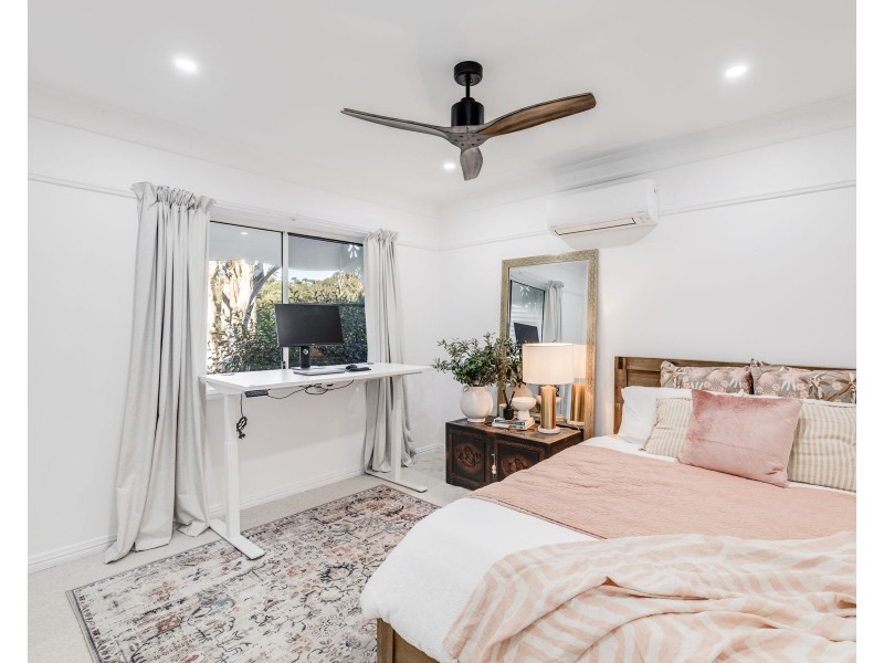 1 Eclipse Court, Highfields QLD 4352