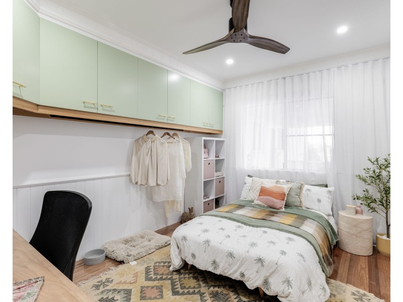 1 Eclipse Court, Highfields QLD 4352