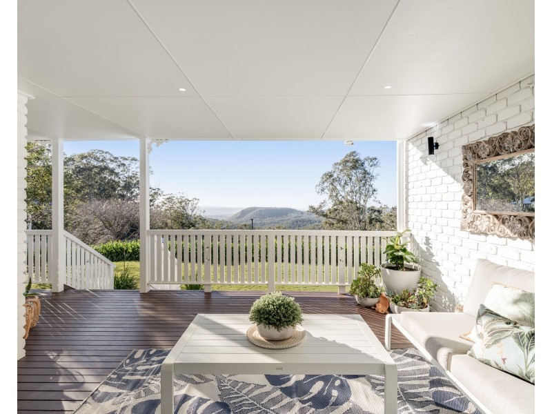 1 Eclipse Court, Highfields QLD 4352