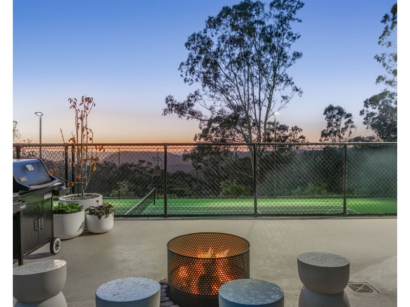 1 Eclipse Court, Highfields QLD 4352