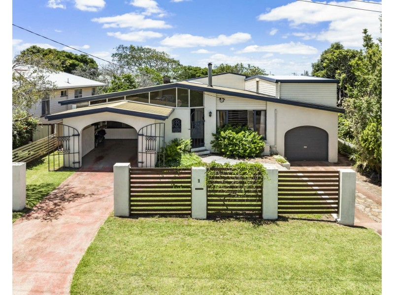 1 Norah Street, Centenary Heights QLD 4350