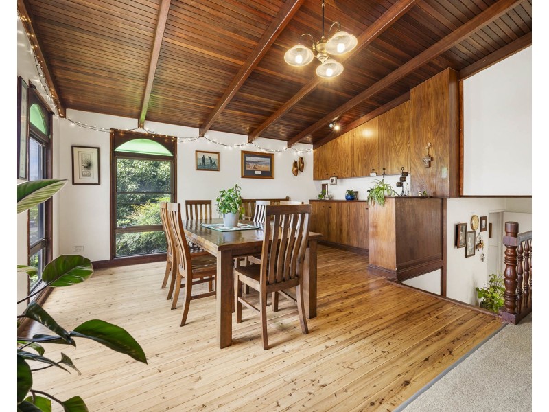 1 Norah Street, Centenary Heights QLD 4350