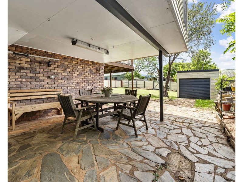 1 Norah Street, Centenary Heights QLD 4350