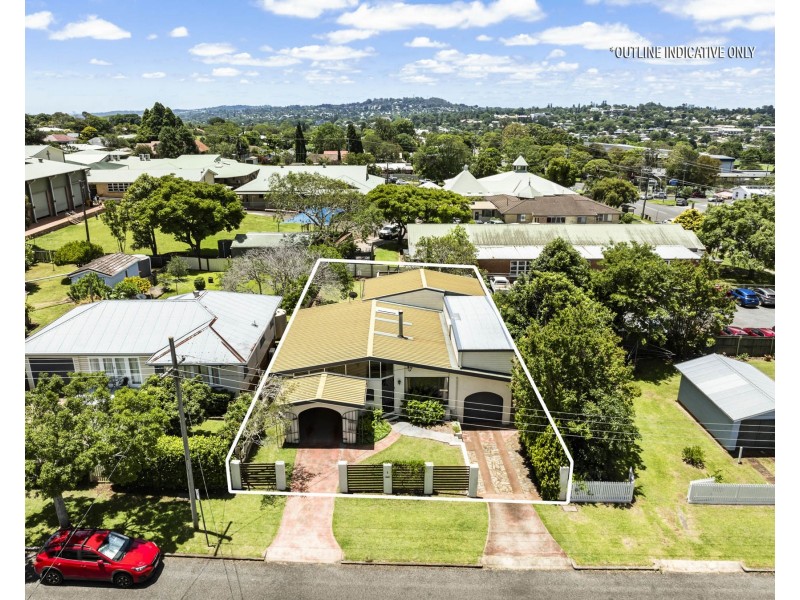 1 Norah Street, Centenary Heights QLD 4350
