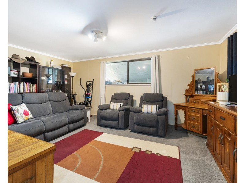 102 Main Street, Westbrook QLD 4350