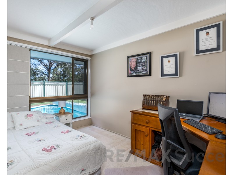 5 Blue Meadow Court, Blue Mountain Heights QLD 4350
