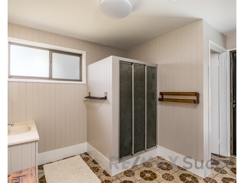 5 Blue Meadow Court, Blue Mountain Heights QLD 4350