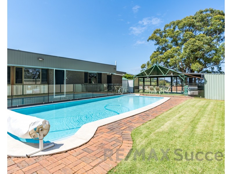 5 Blue Meadow Court, Blue Mountain Heights QLD 4350