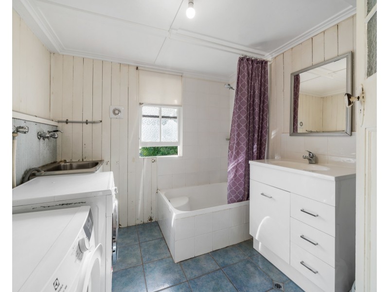 205 Ruthven Street, North Toowoomba QLD 4350