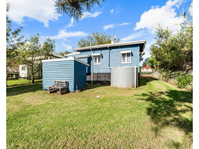 205 Ruthven Street, North Toowoomba QLD 4350