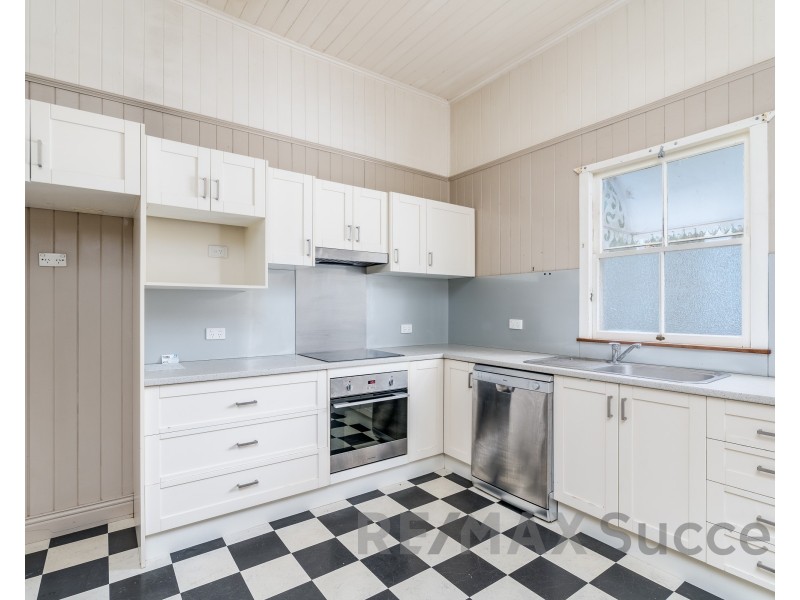 38 Ipswich Street, East Toowoomba QLD 4350