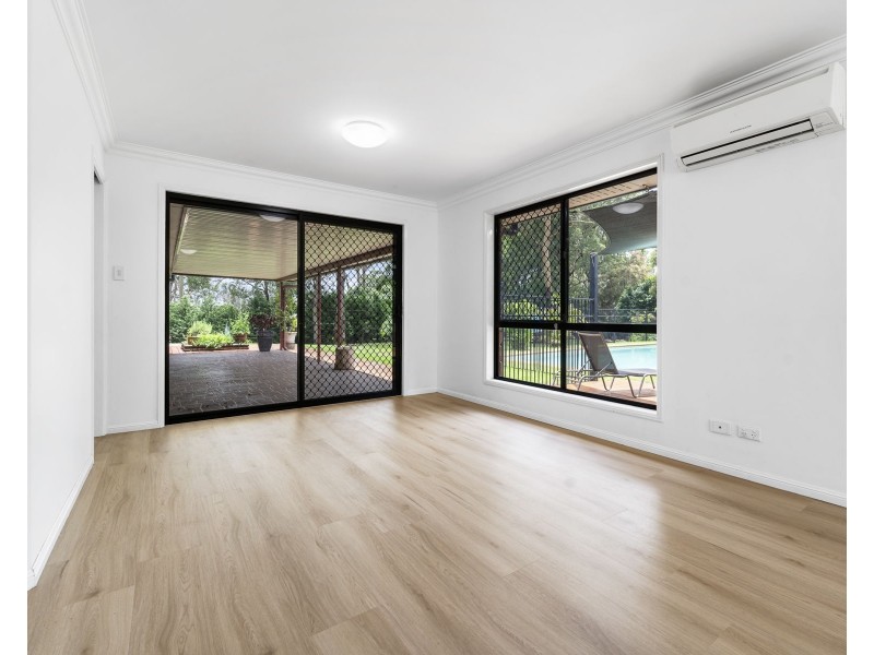 2 Wattle Close, Highfields QLD 4352