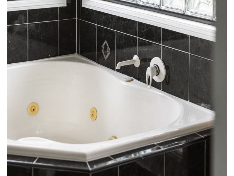 2 Wattle Close, Highfields QLD 4352