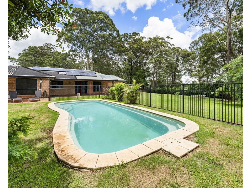 2 Wattle Close, Highfields QLD 4352