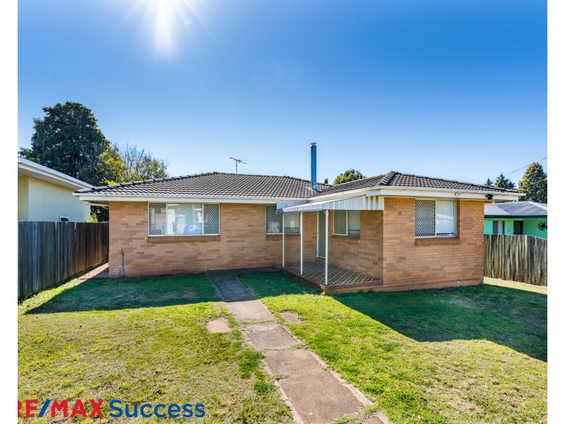 15 Dalgleish Street, South Toowoomba QLD 4350