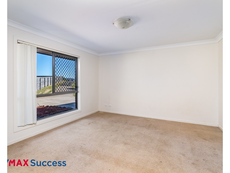 7 Christo Court, Meringandan West QLD 4352