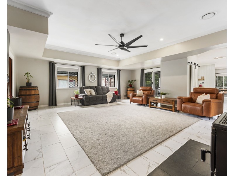 7 Lemnos Street, Harlaxton QLD 4350