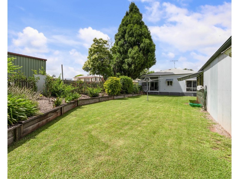 7 Lemnos Street, Harlaxton QLD 4350