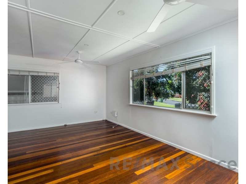 8 Norah Street, Centenary Heights QLD 4350