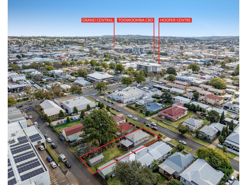 22 Eton Street, East Toowoomba QLD 4350
