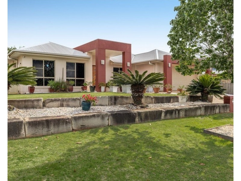 18 Howard Street, Middle Ridge QLD 4350