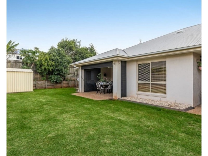 18 Howard Street, Middle Ridge QLD 4350