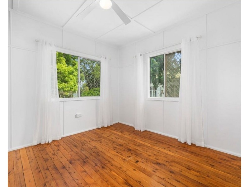 144 Ruthven Street, North Toowoomba QLD 4350