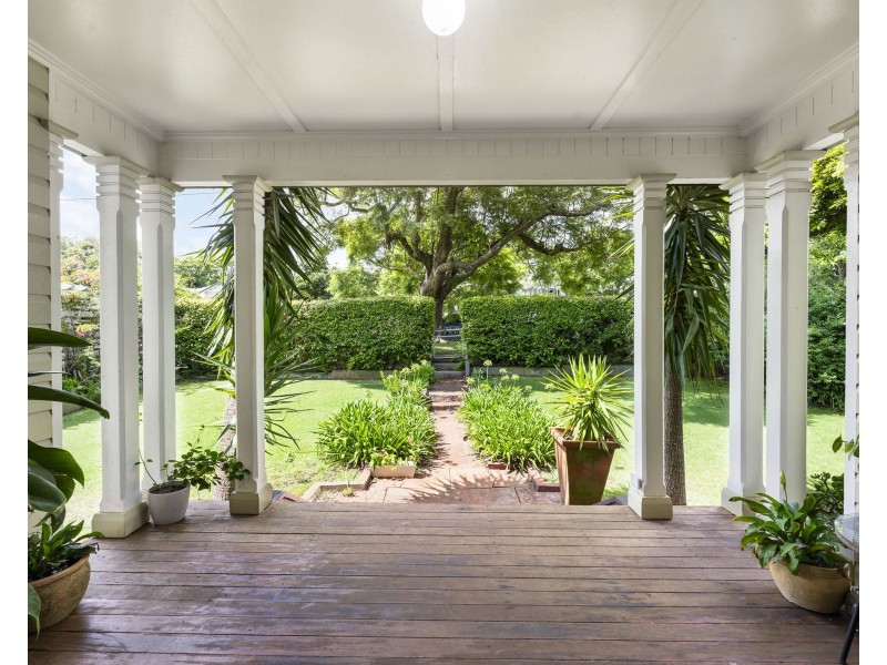 129 Perth Street, South Toowoomba QLD 4350