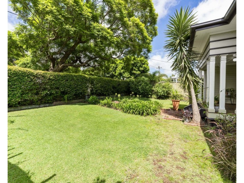 129 Perth Street, South Toowoomba QLD 4350