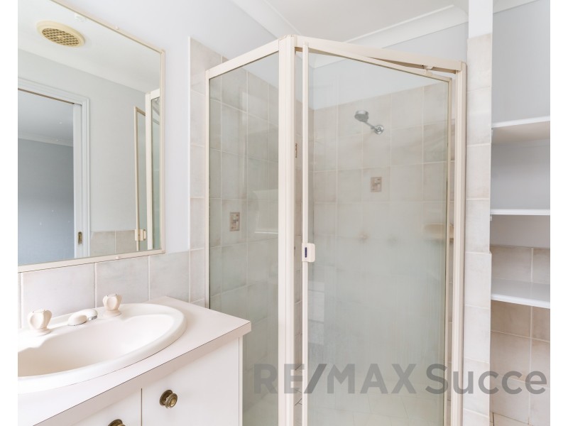 137 Spring Street, Middle Ridge QLD 4350