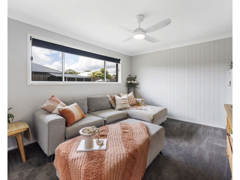 16 Fullbrook Avenue, Highfields QLD 4352