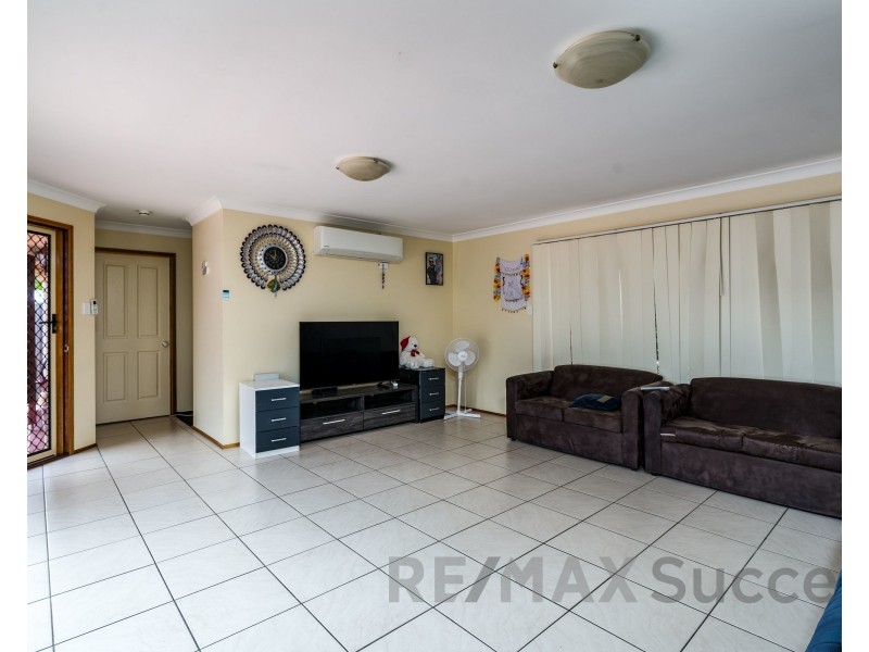 2/26 Sambar Court, Kearneys Spring QLD 4350